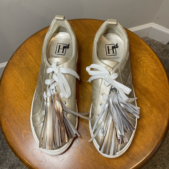 Heather’s Closet Sneakers - Picture 4 of 6